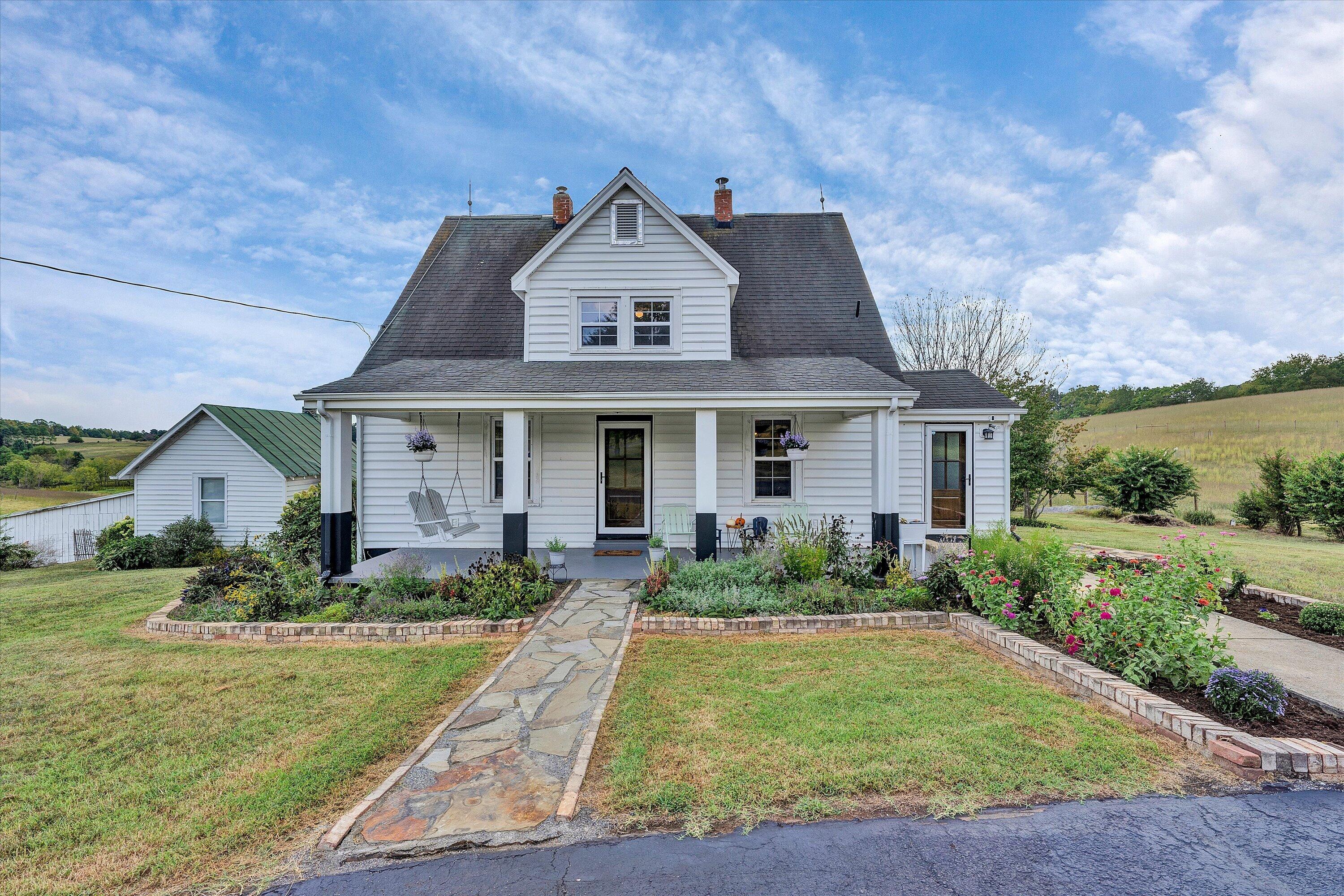 6200 Stewartsville Rd — photo