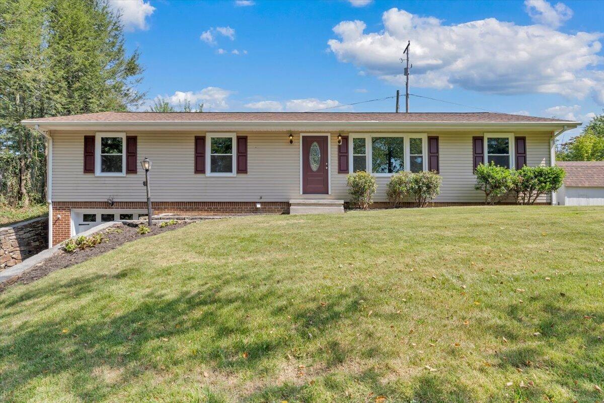 59 Silverbirch Dr — photo