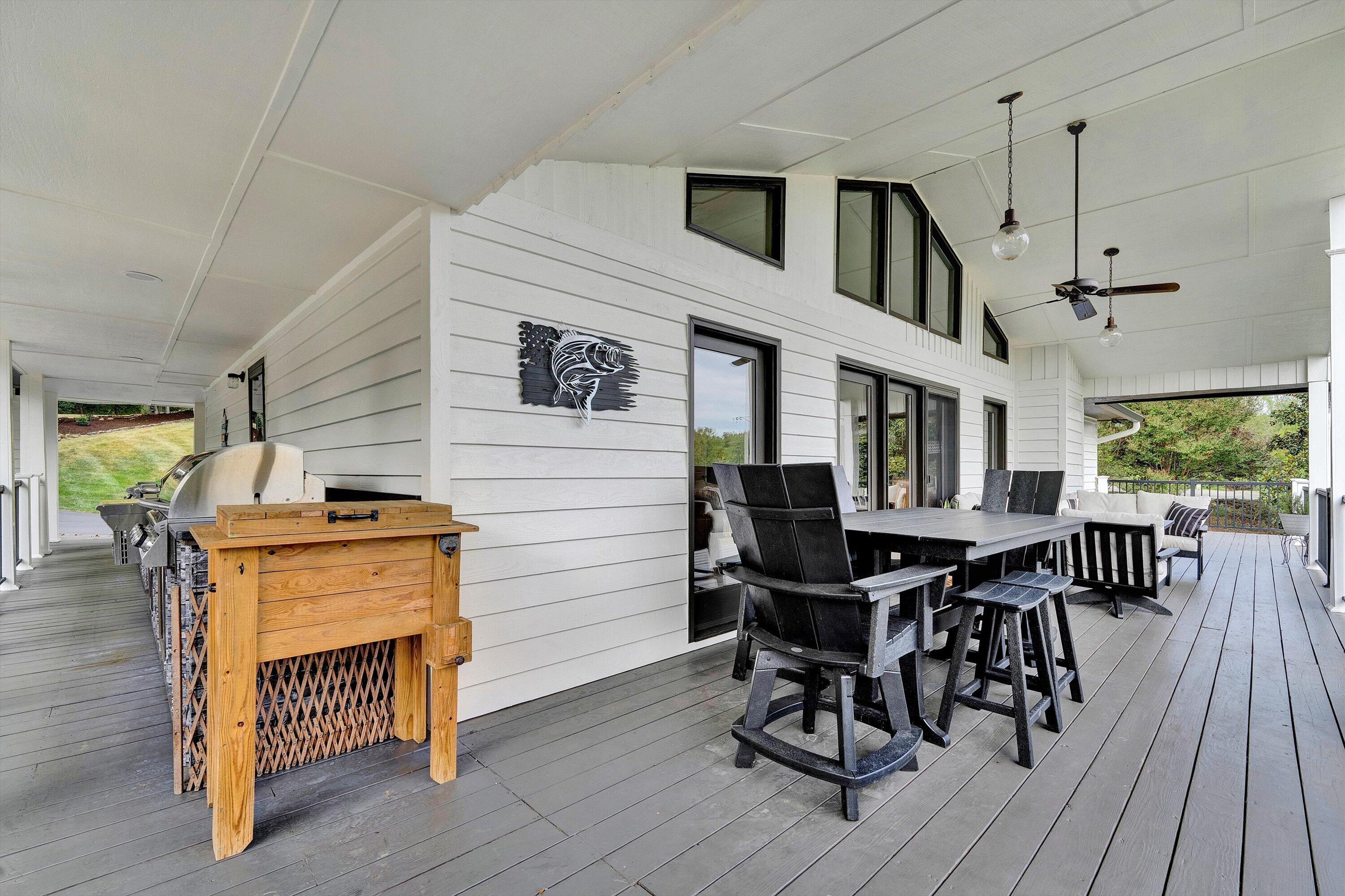 469 Cedar Ridge RD, Union Hall, VA 24176 — photo 2