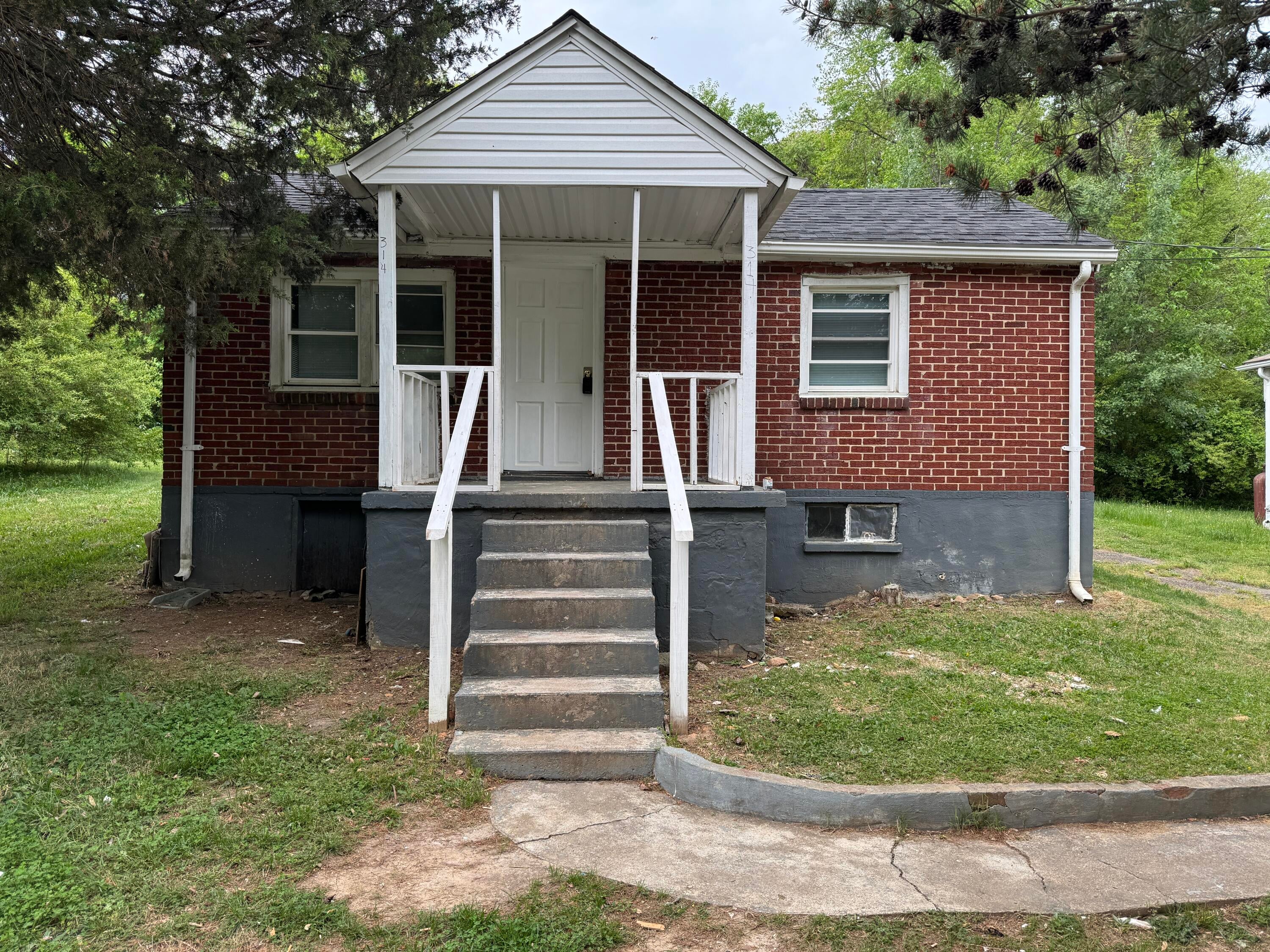 314 Barrett St — photo