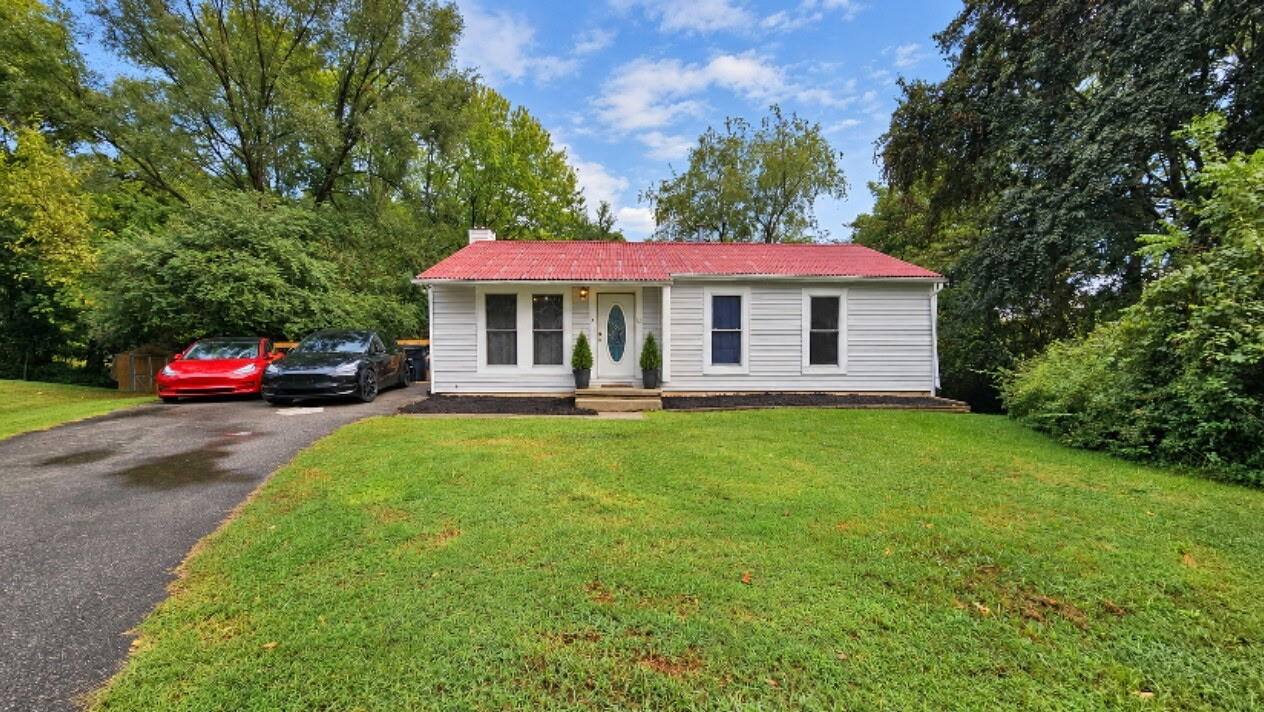 3301 Ridgerun Dr NE — photo