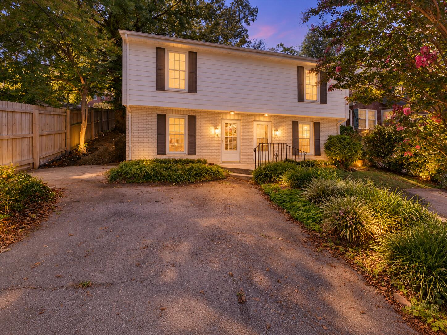 1236 Laurel St SE — photo