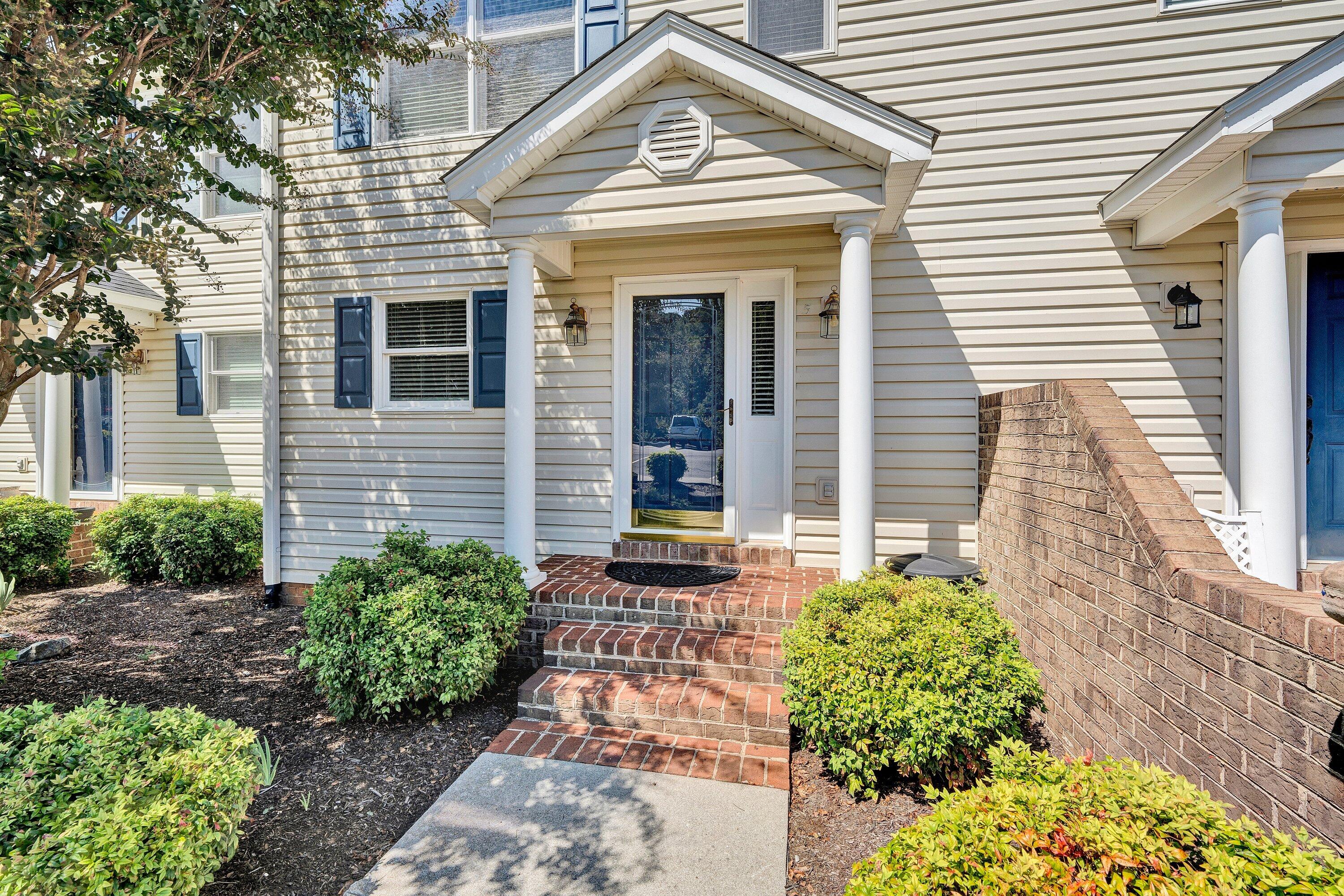 515 Cambridge Ct Unit F5 — photo