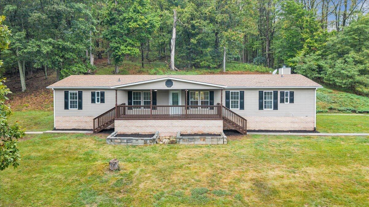 103 Lookout Ridge RD, Blue Ridge, VA 24064 — photo 2