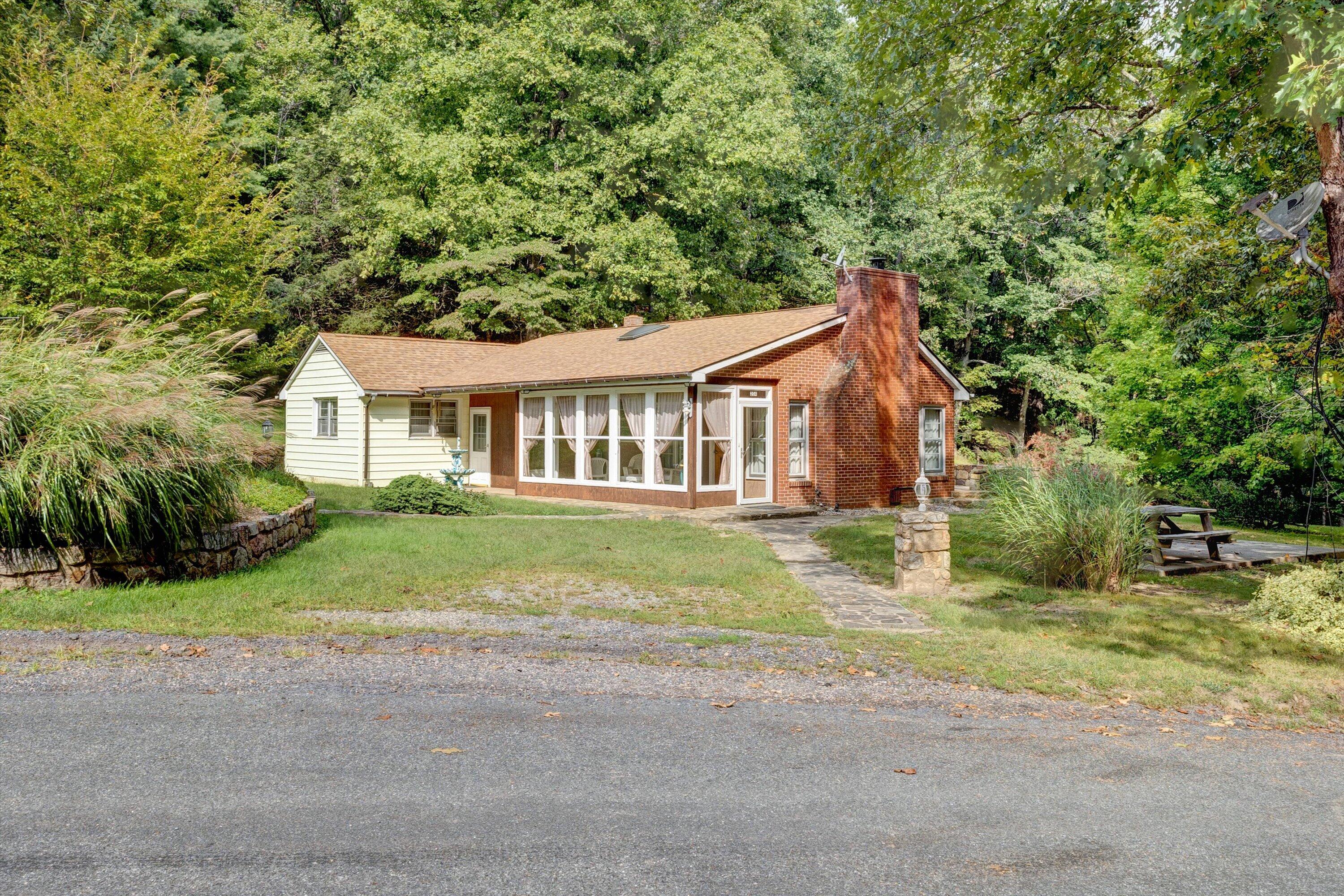 204 Boone Rd — photo
