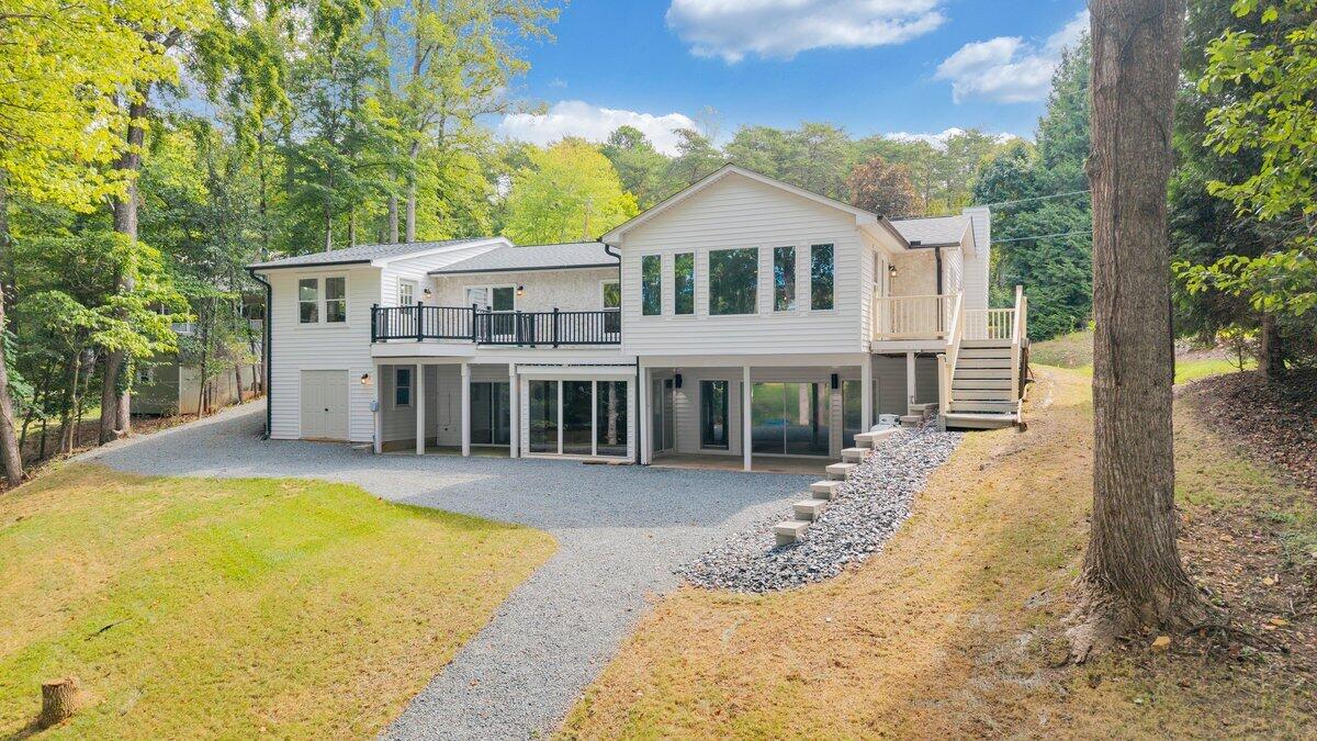 320 Fingerlake Rd — photo