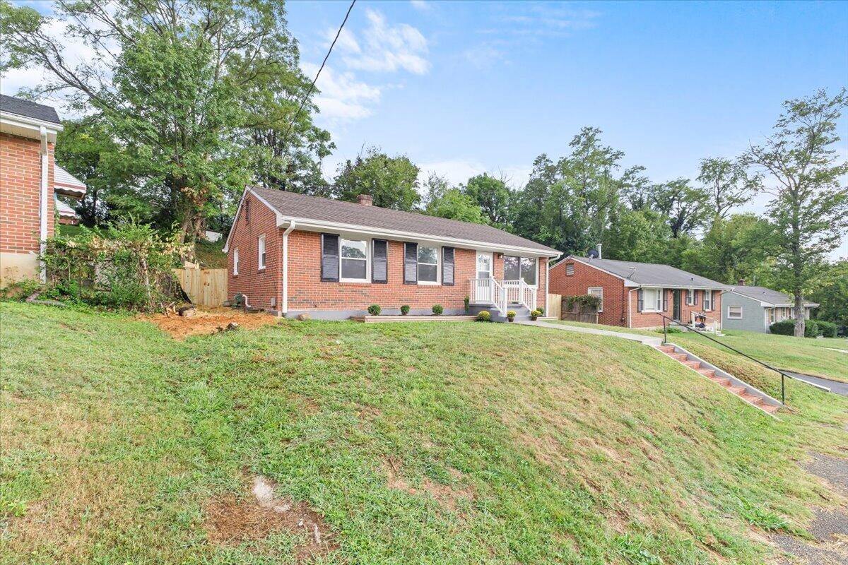 4928 Rowe Ridge RD NW, Roanoke, VA 24017 — photo 2