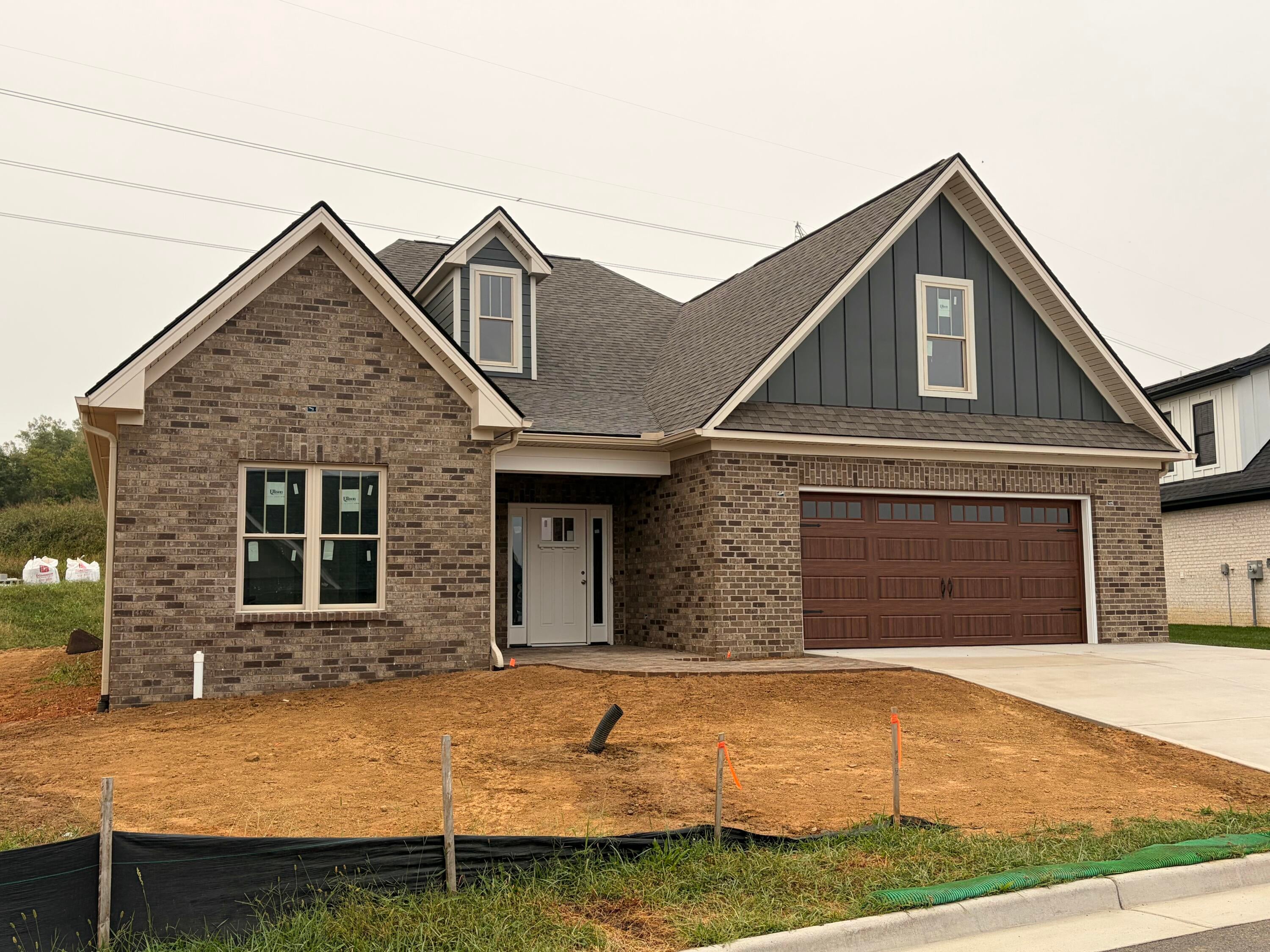 193 Merion Cir — photo