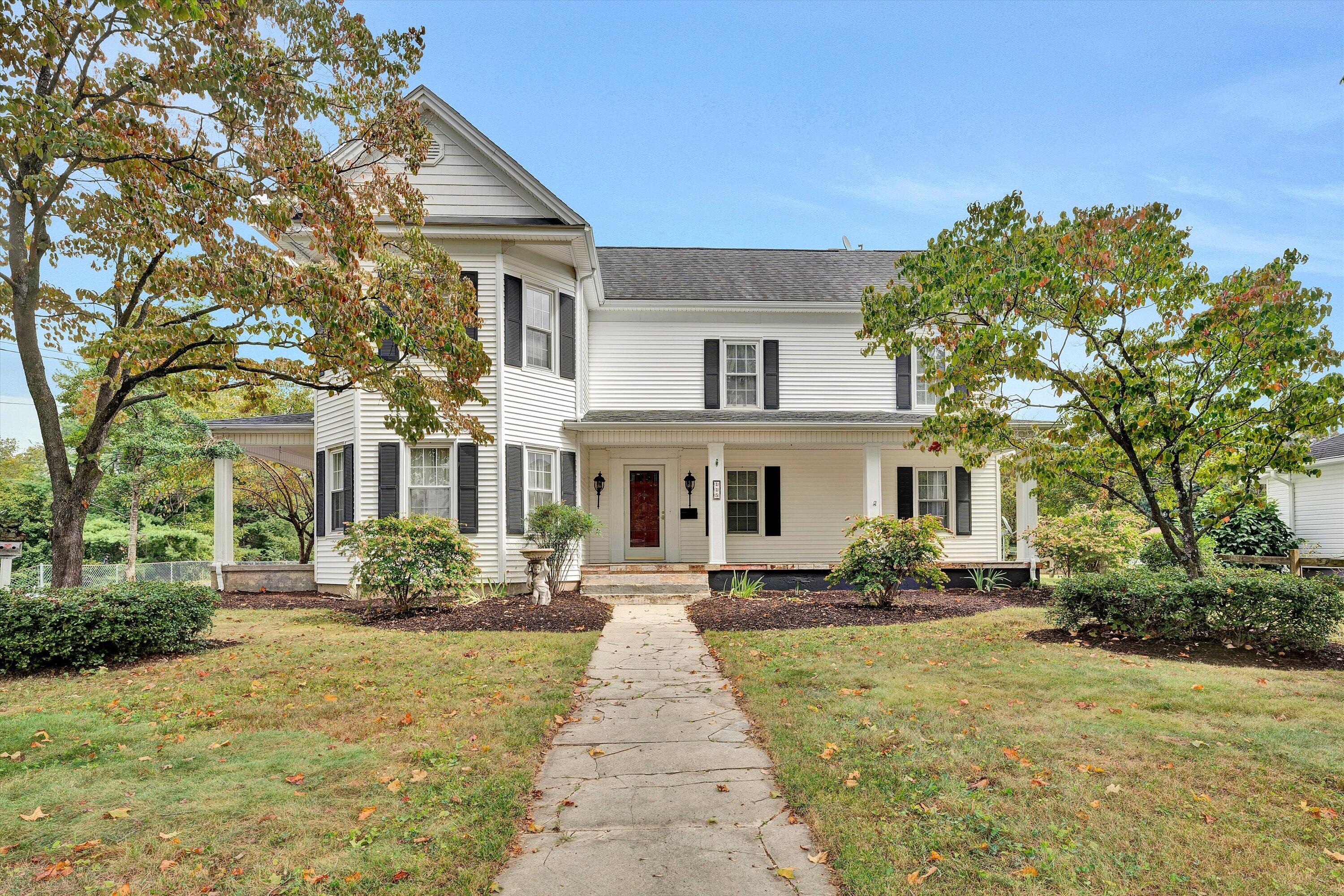 115 Lester St NE — photo