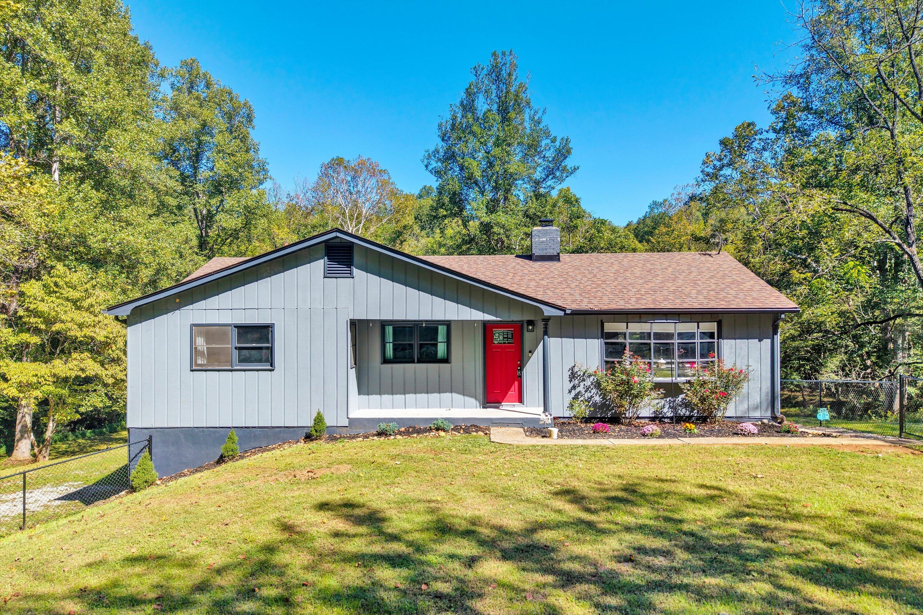 6200 GOODVIEW RD, Goodview, VA 24095 — photo 2