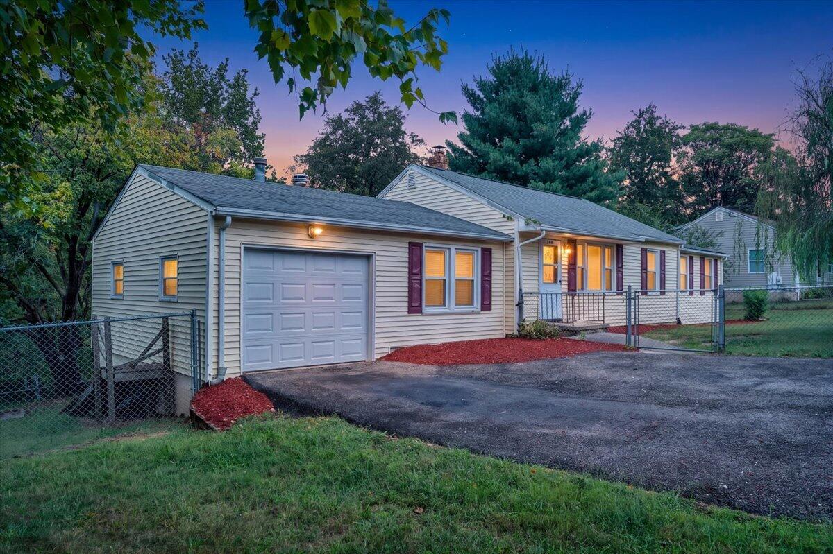 2648 Idlewild Blvd NE — photo