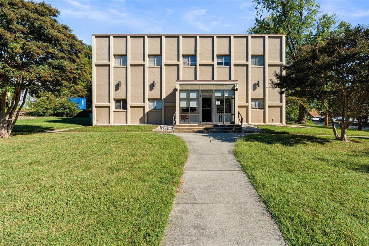 1125 1st St SW — photo
