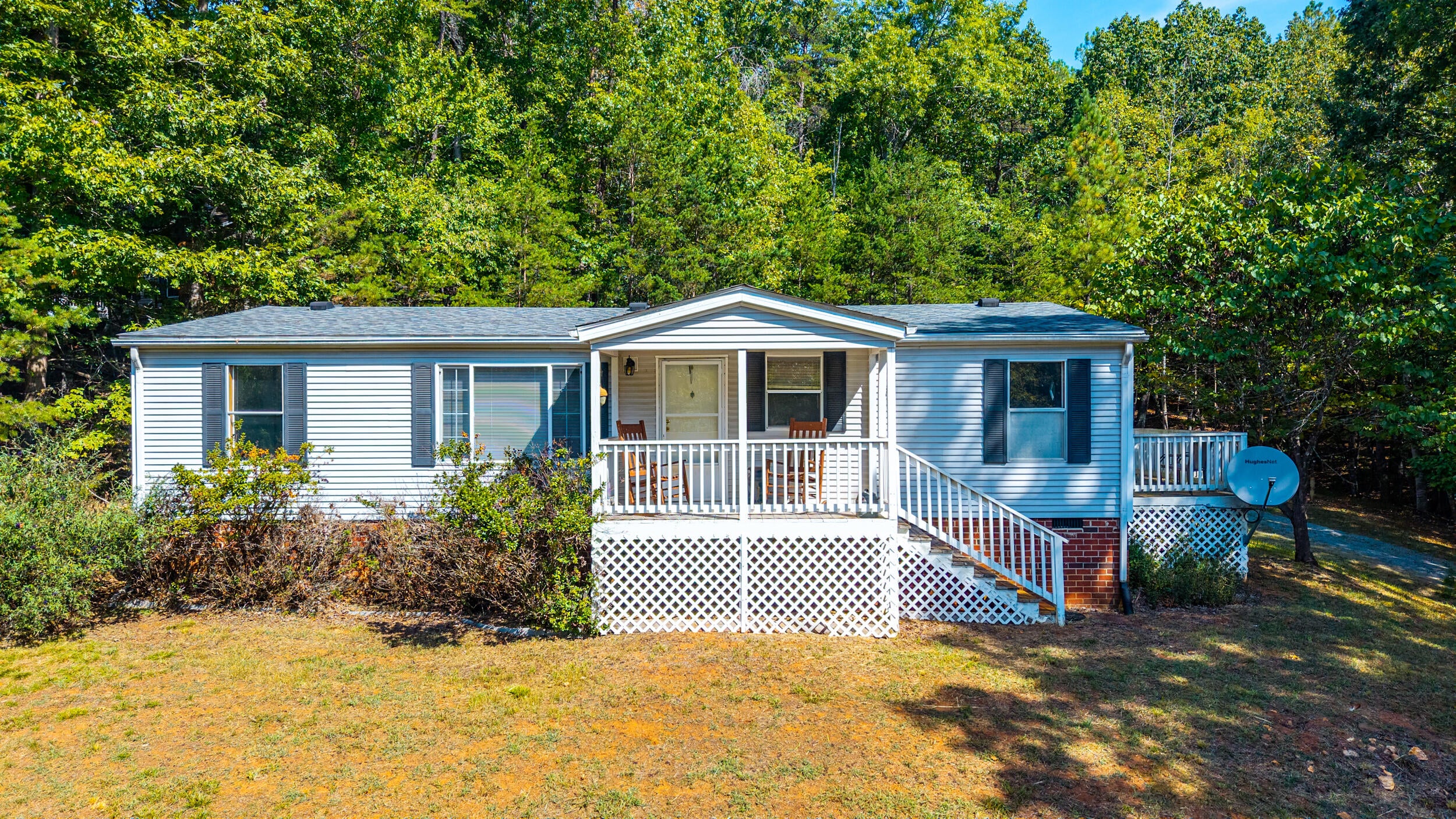 4662 Altice RD, Moneta, VA 24121