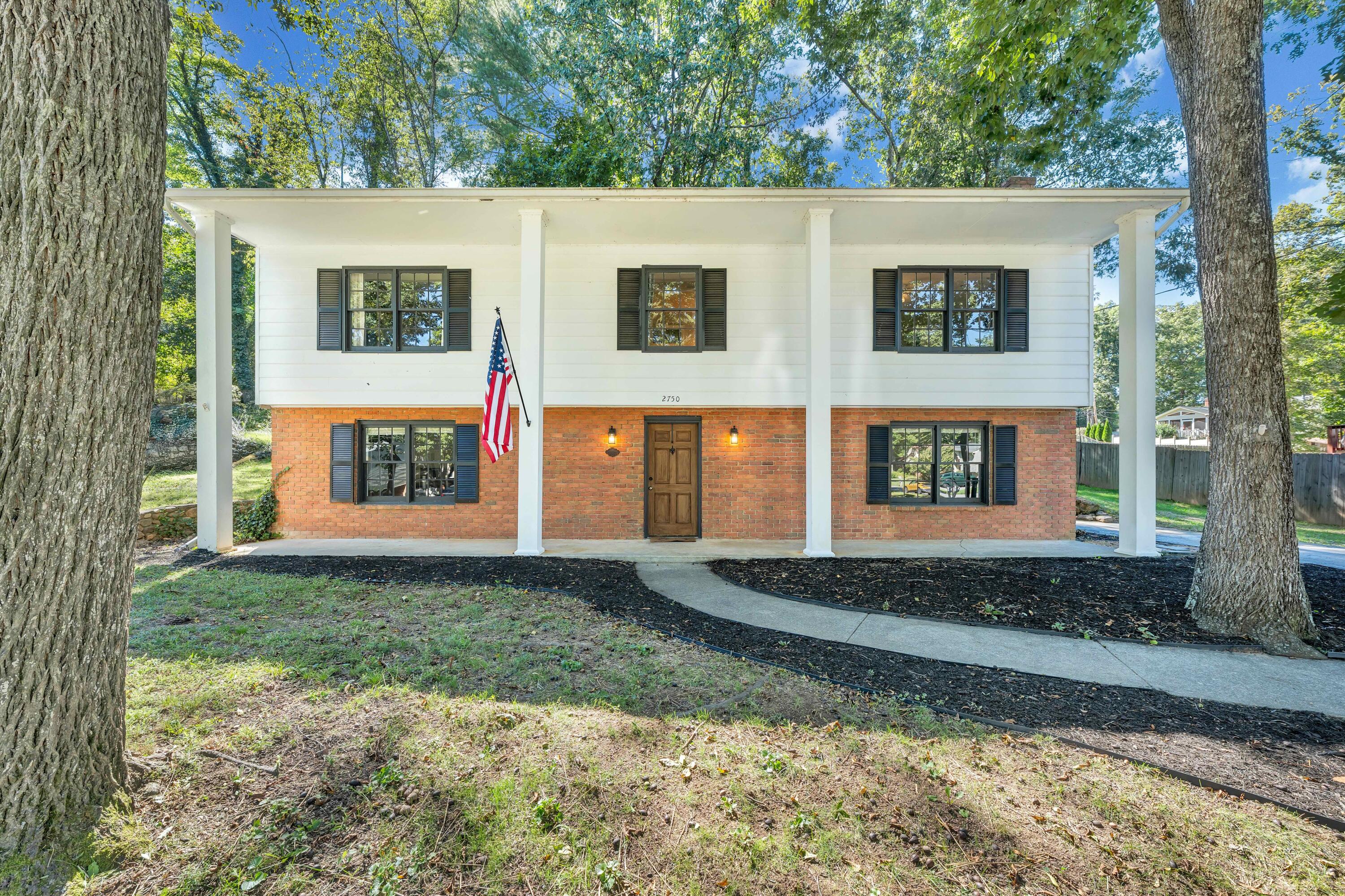 2750 White Pelican Ln — photo