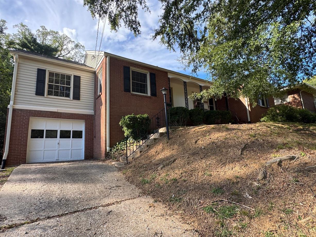 181 Beverly Rd — photo