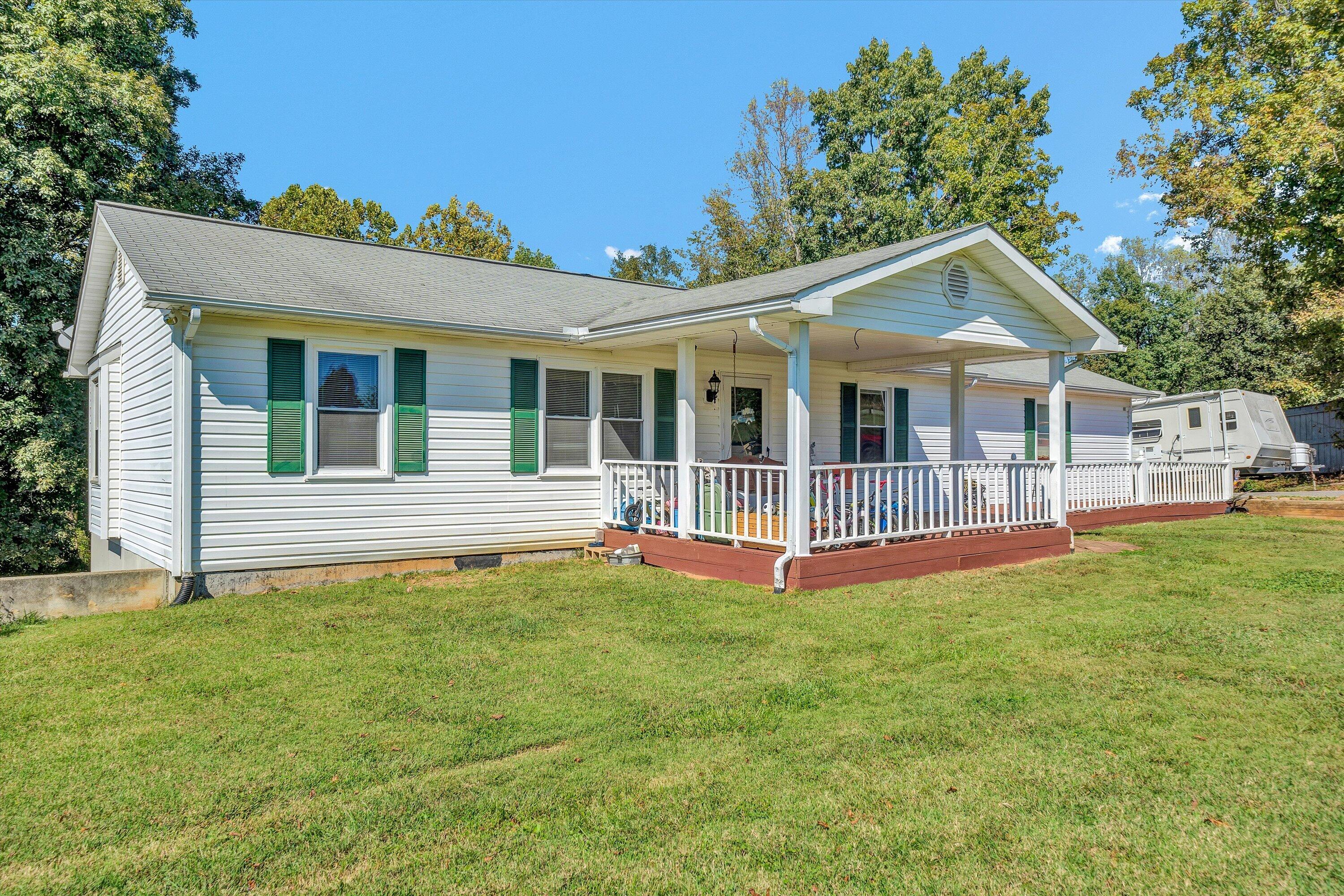 333 Farmington Rd — photo