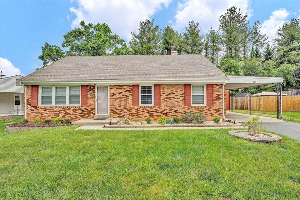3166 Galloway Dr — photo