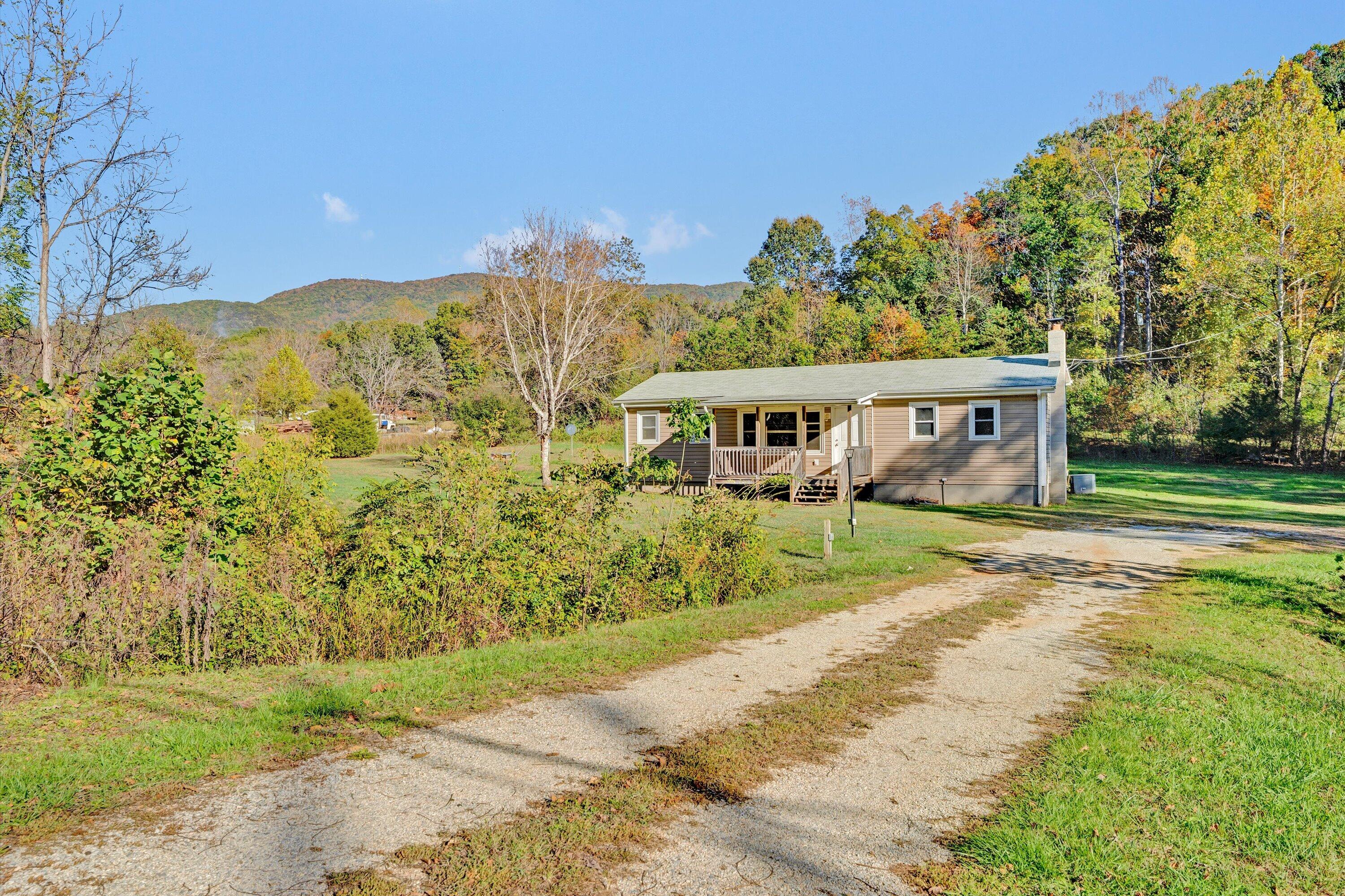 4364 Narrow Passage Rd — photo
