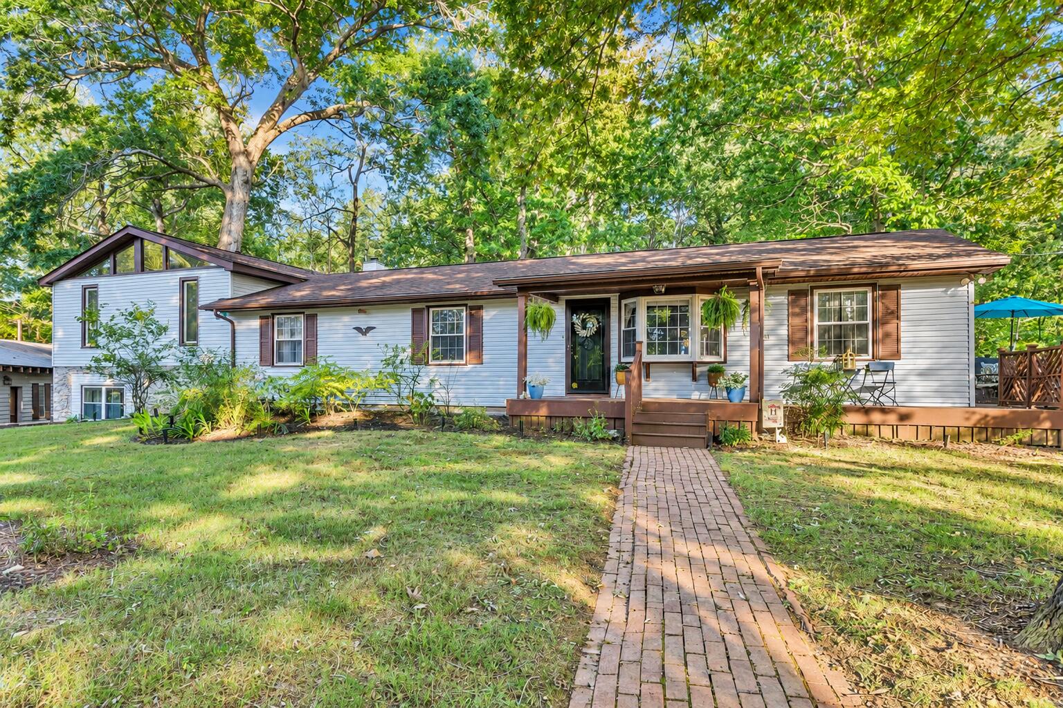 1182 Rabbit Dr — photo