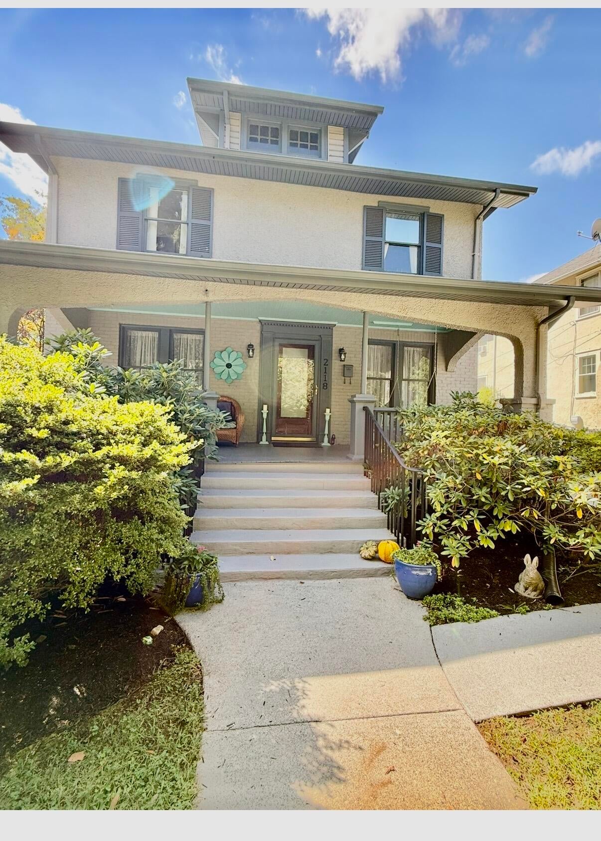2118 Laburnum Ave SW — photo