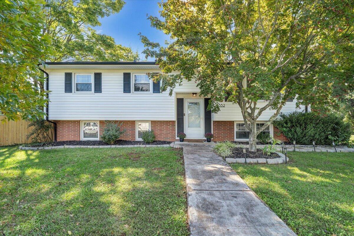 5532 Green Meadow Rd — photo