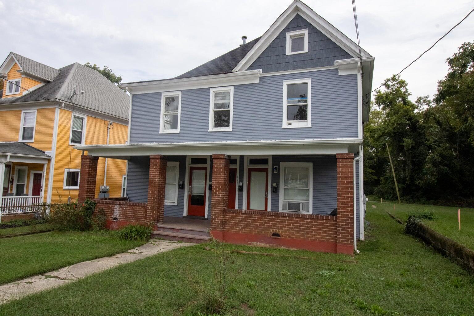 1012 Campbell Ave SW C — photo