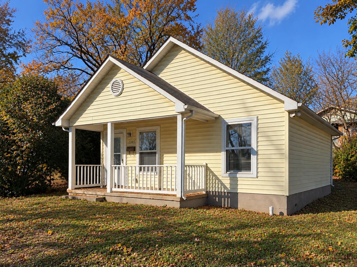 1105 Riverside Blvd SW — photo