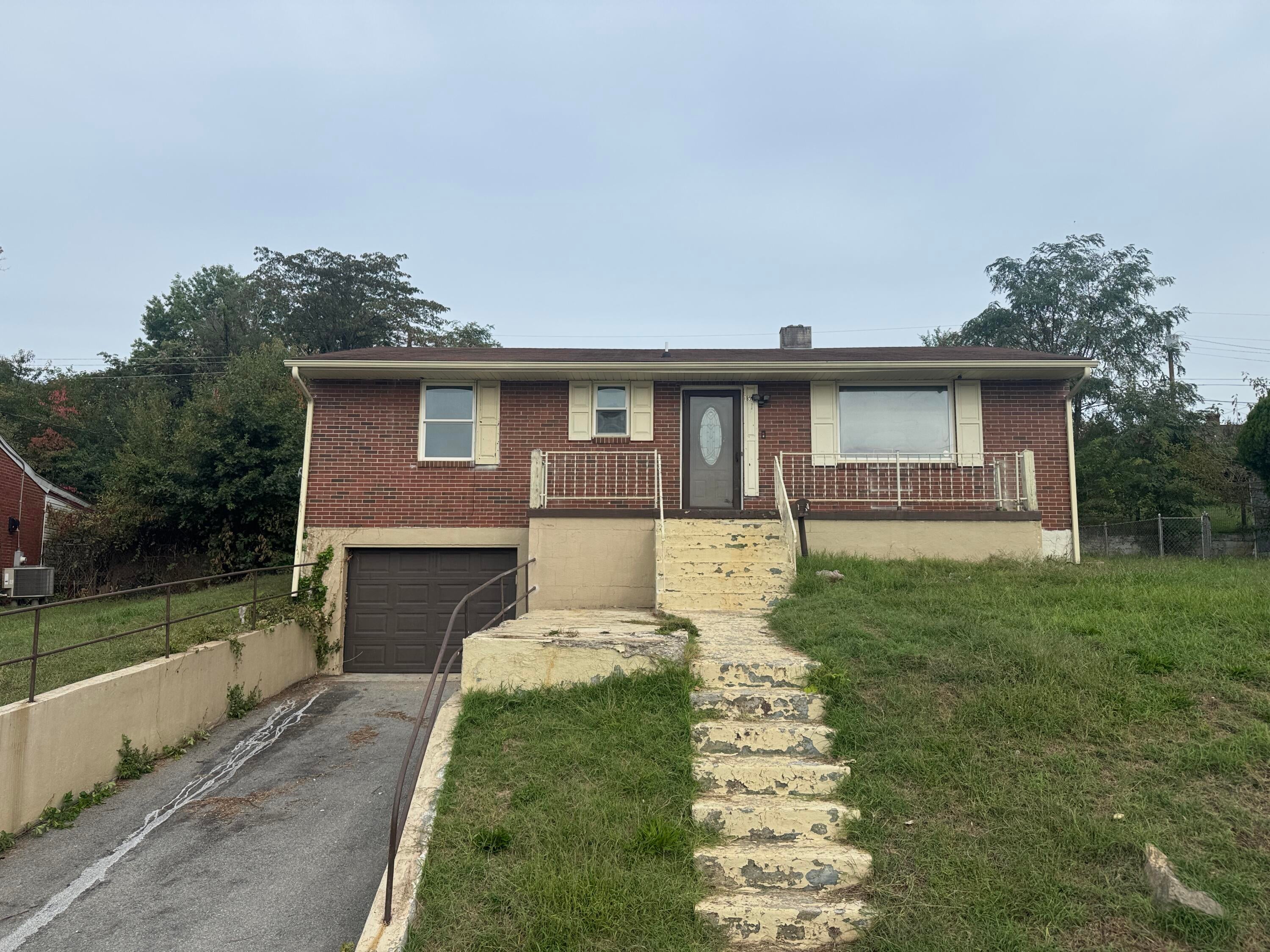 1514 Golfside Ave NW — photo