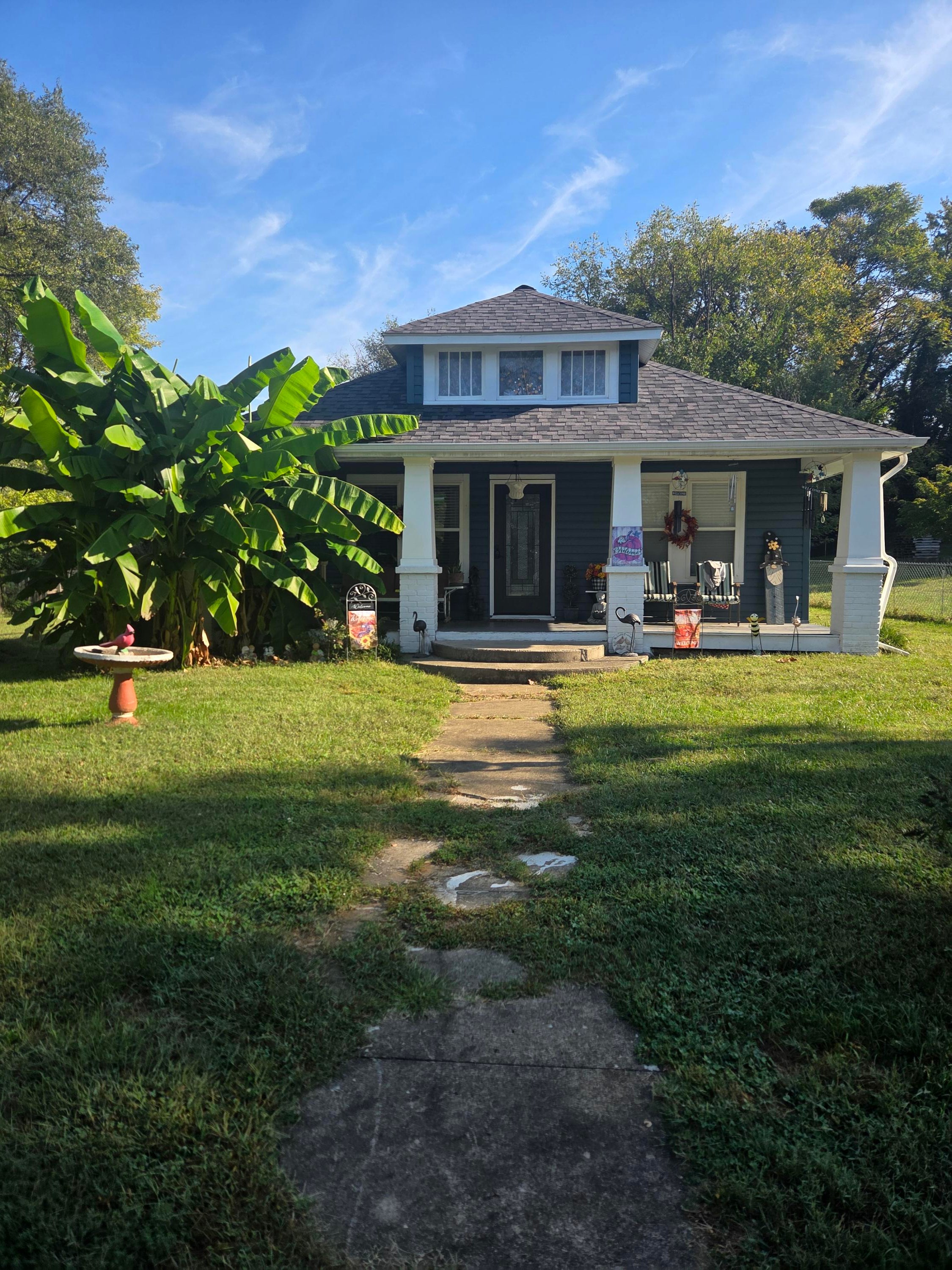 1514 Redwood Rd SE — photo