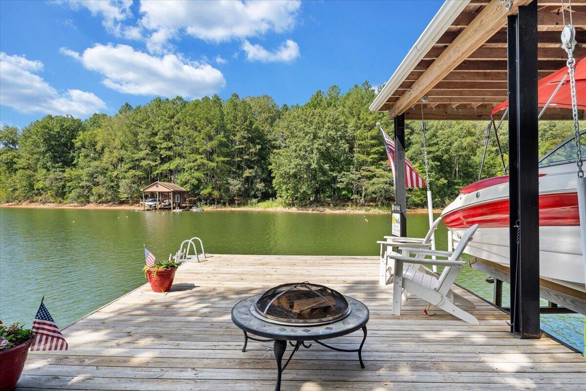 41 Old Point RD, Moneta, VA 24121 — photo 2