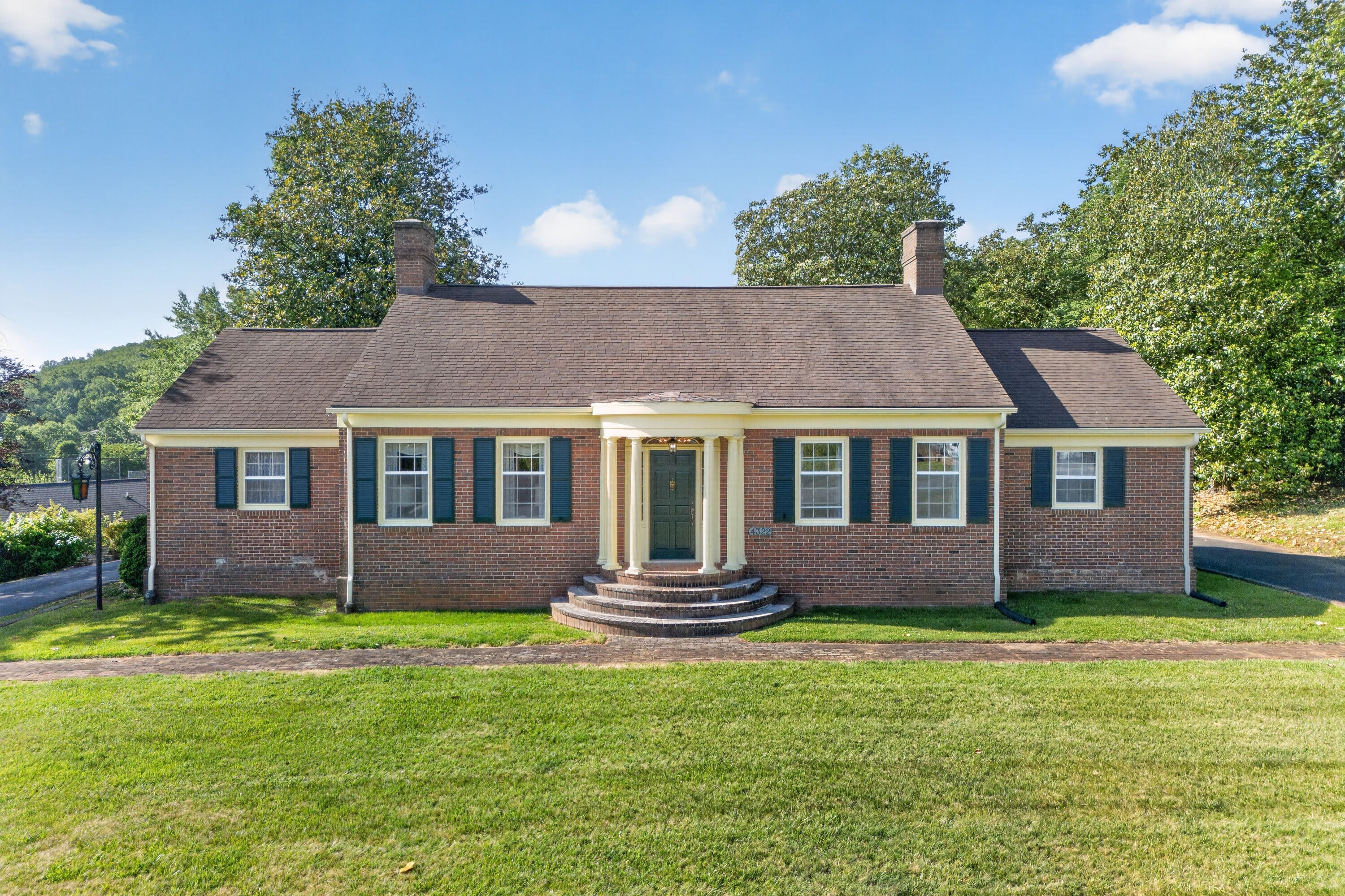4322 Rosecrest Rd — photo