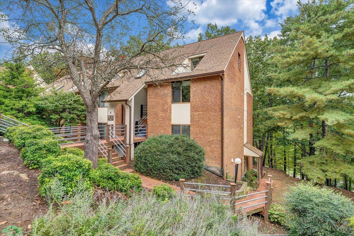 3343 Forest Ridge Rd — photo