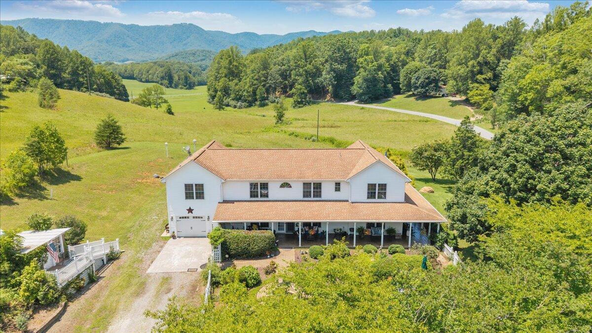 2170 Lone Ivy RD, Stuart, VA 24171 — photo 3