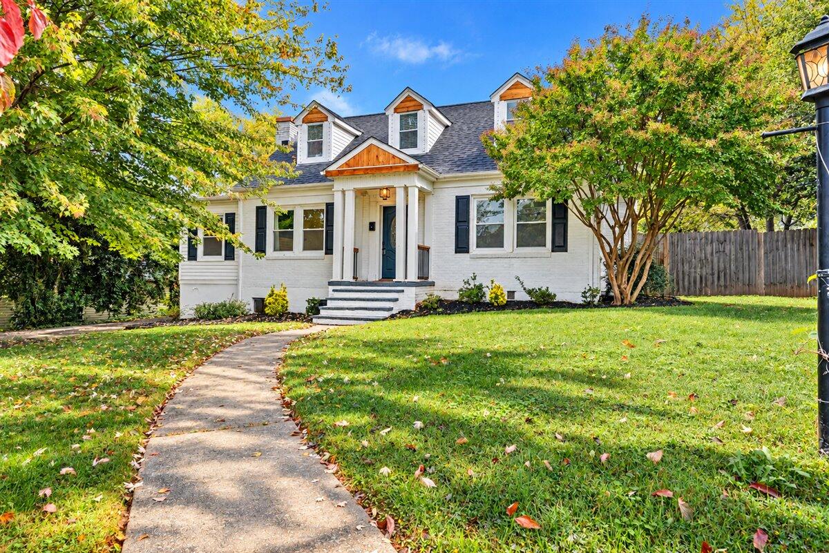 1117 Grace St — photo
