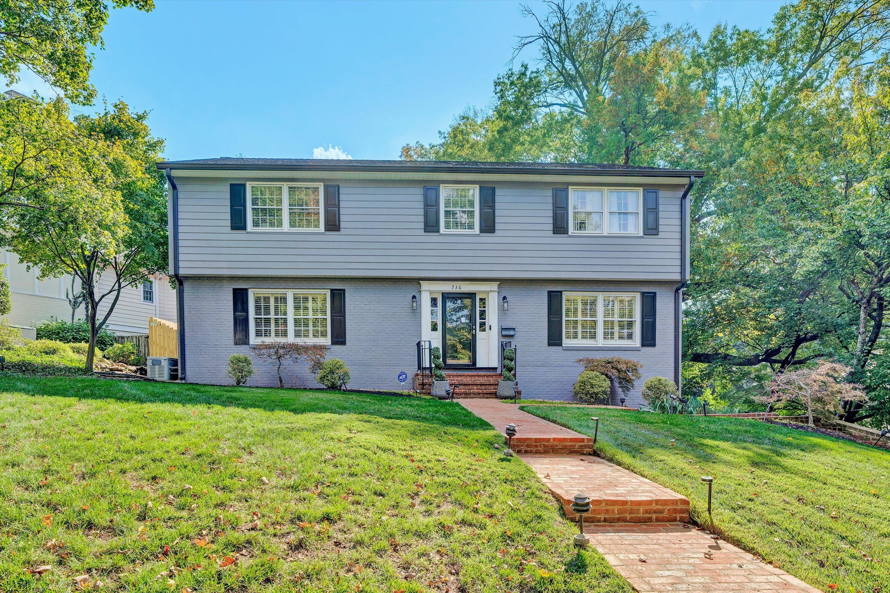 736 White Oak Rd SW — photo