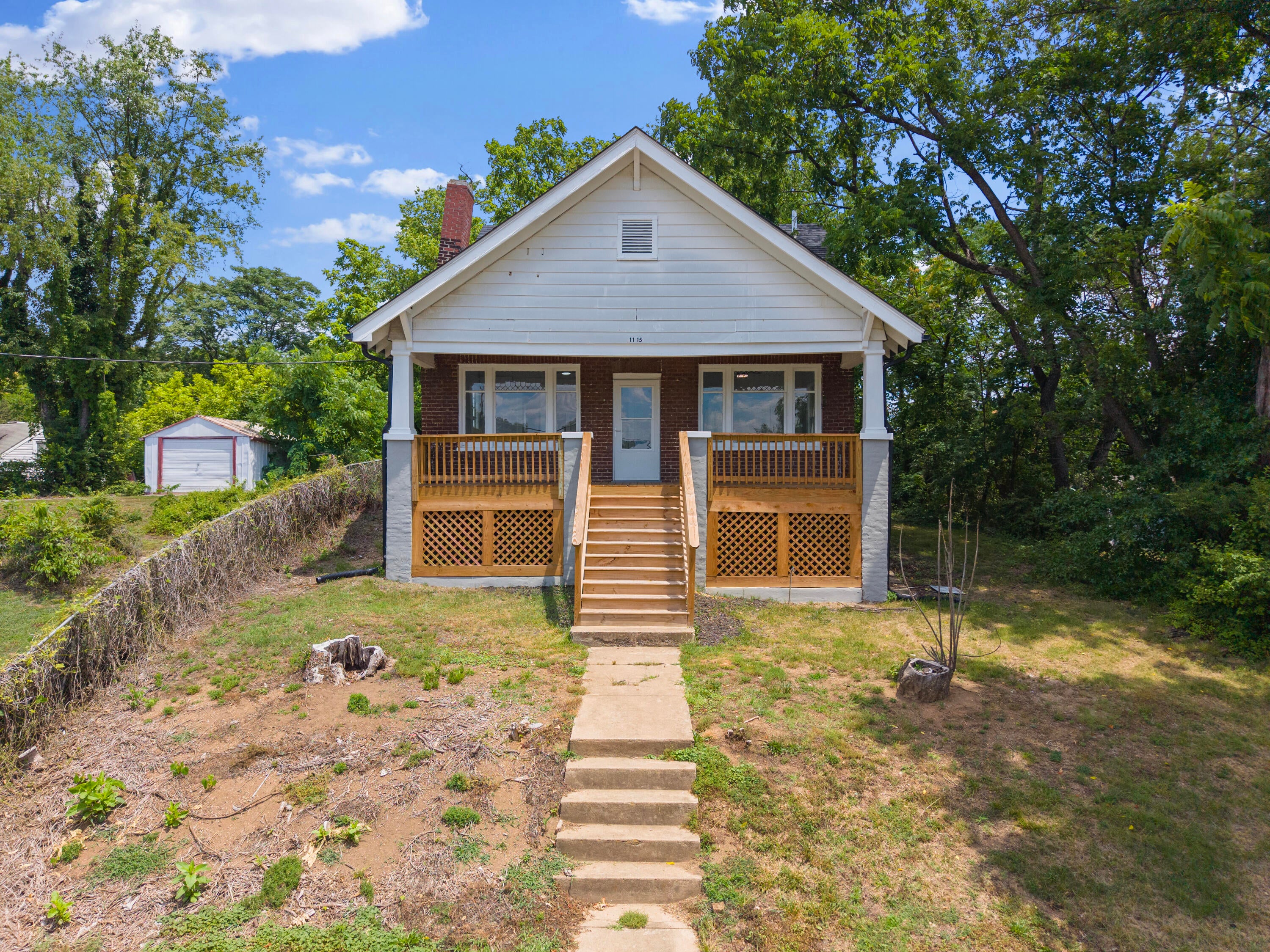 1115 Grayson Ave NW — photo