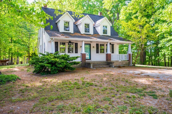 580 Jennings Rd — photo