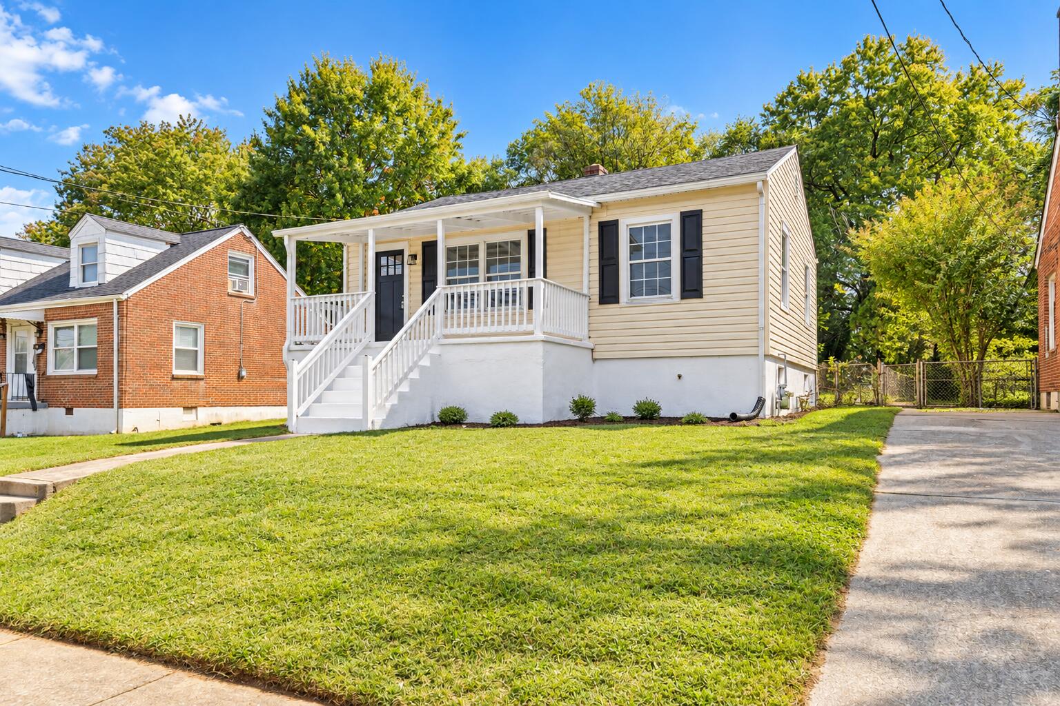 3114 NW Yardley Dr NW — photo