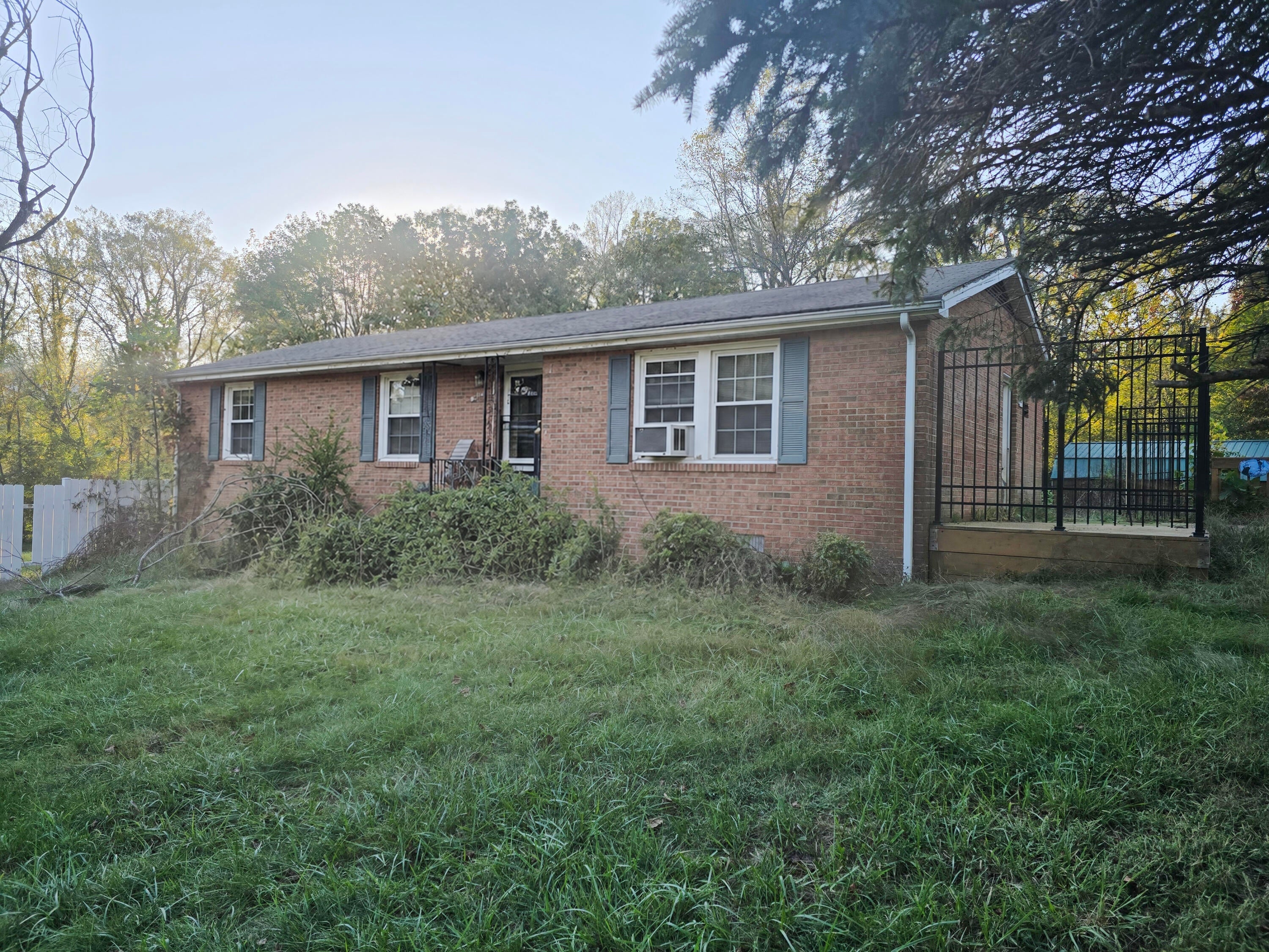 2211 Laymantown Rd — photo