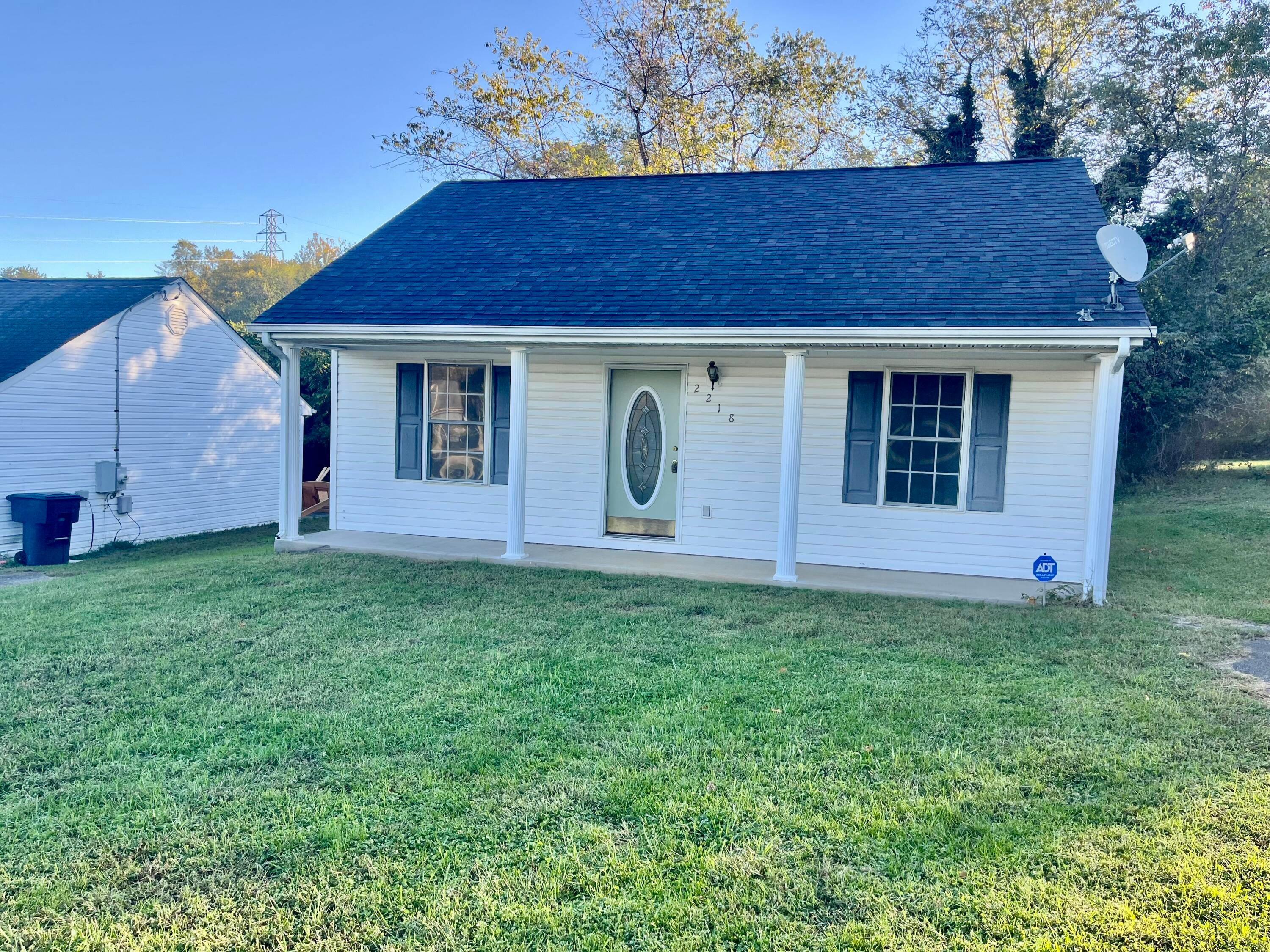 2218 Mount Pleasant Blvd SE — photo