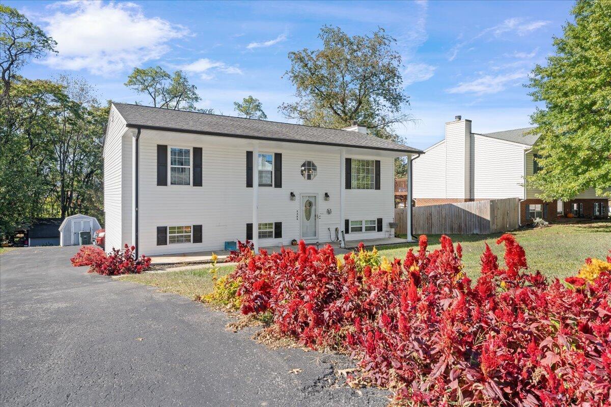 1705 Melbourne Dr — photo