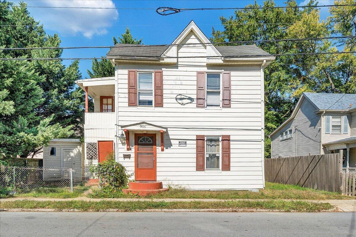 906 Dale Ave SE — photo
