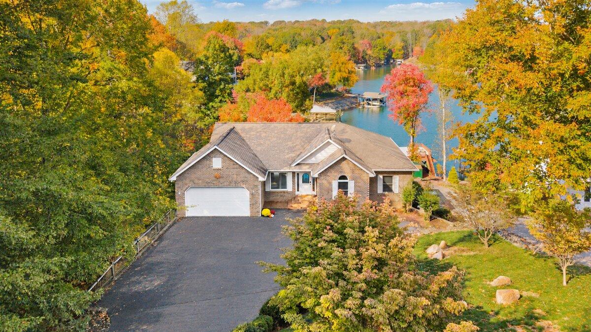 75 Woodlake Ct — photo