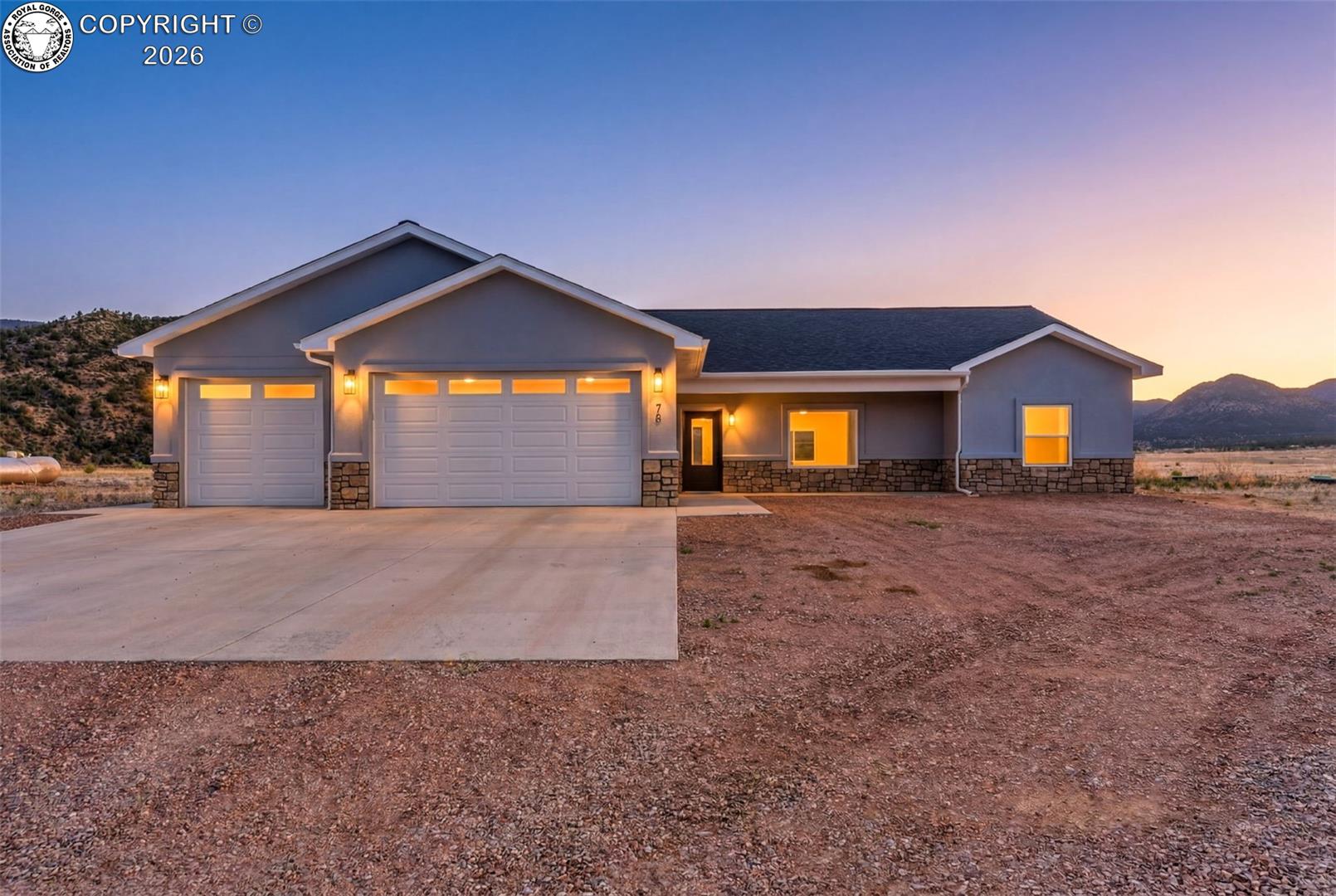70 Cactus View Court — photo