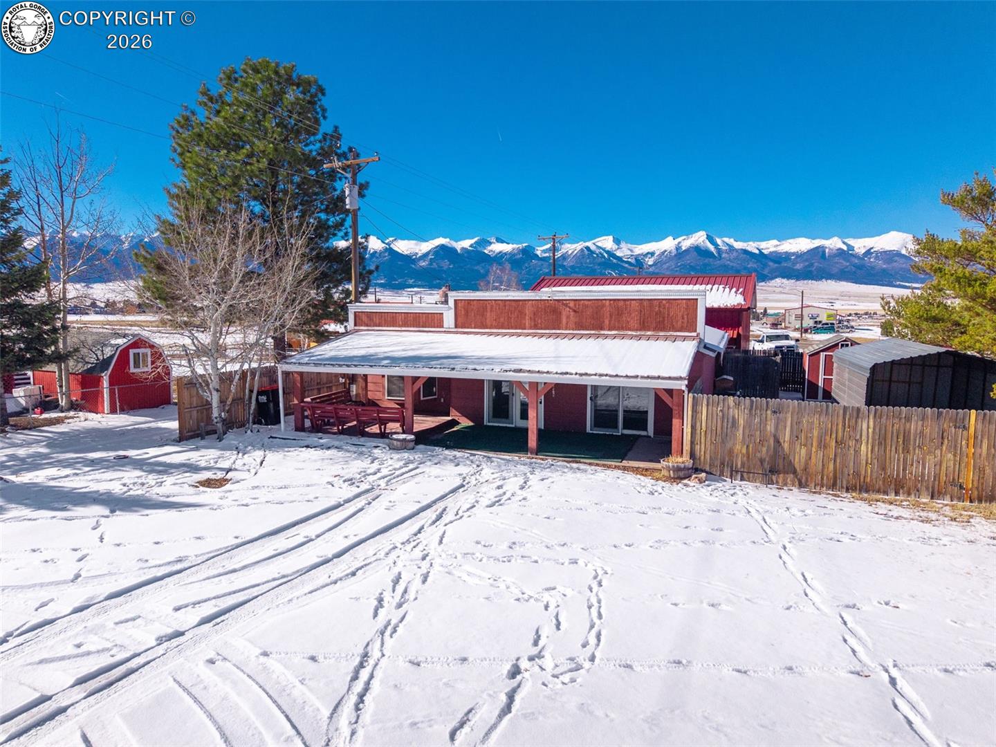 360 E Main Street — photo
