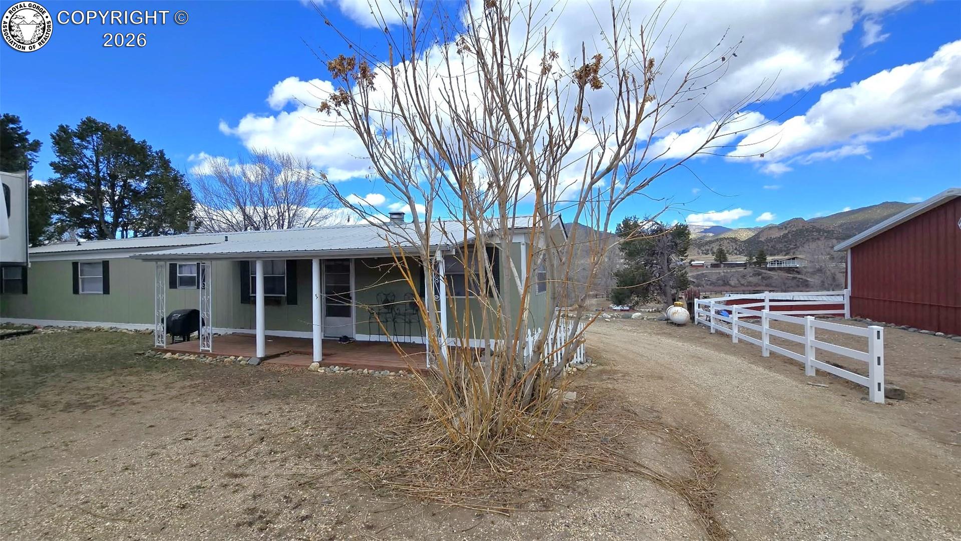 9815 US Highway 50 — photo