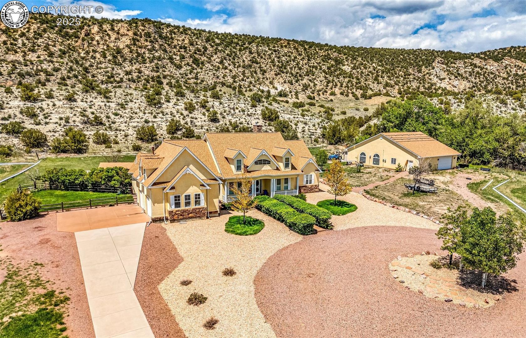 611 Rock Ridge Loop — photo