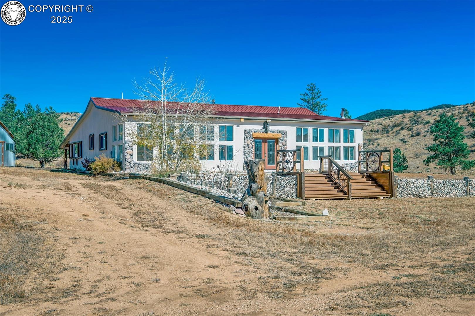 38 Mac Donnell Drive — photo
