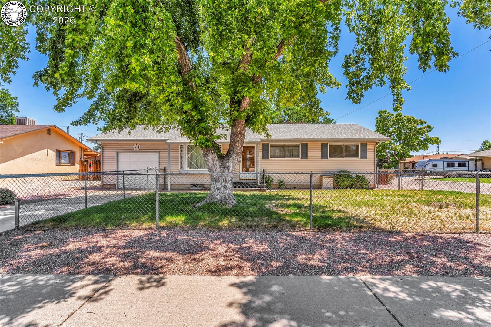 2690 Hollywood Drive — photo