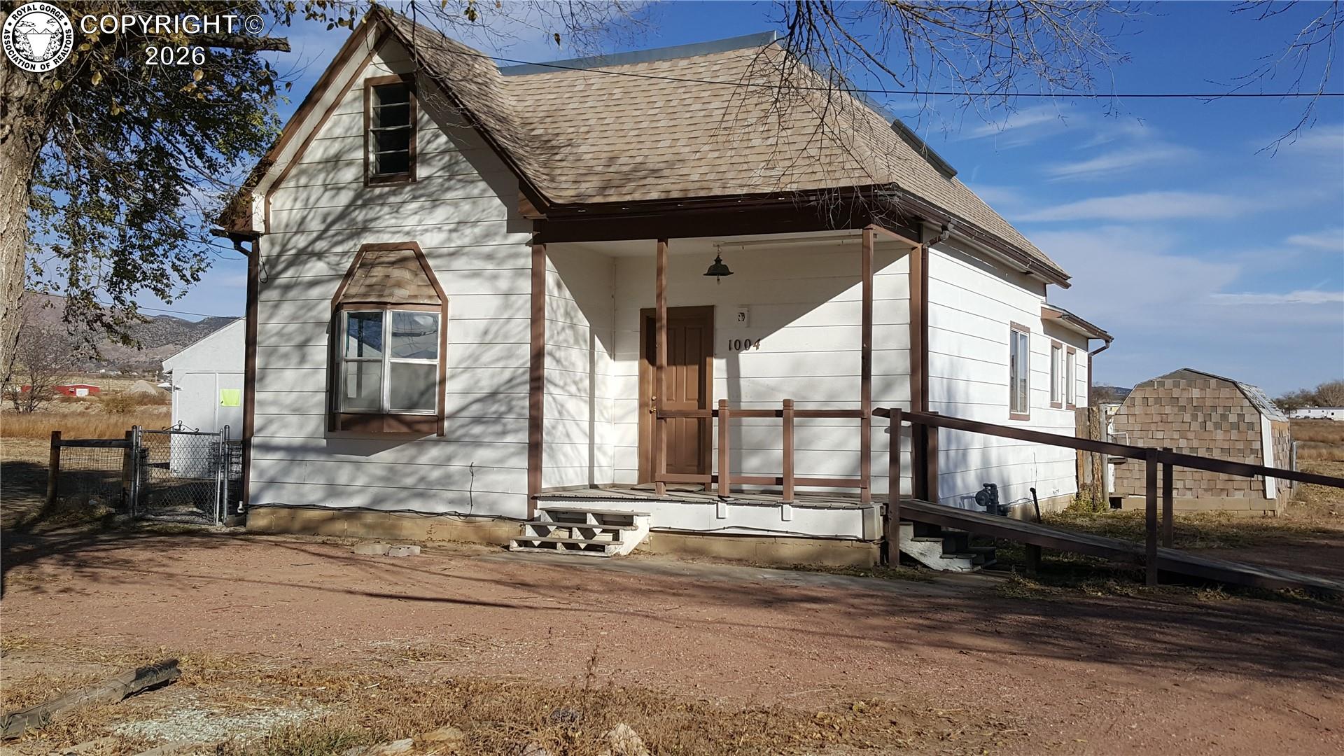 1004 Red Canyon Road — photo